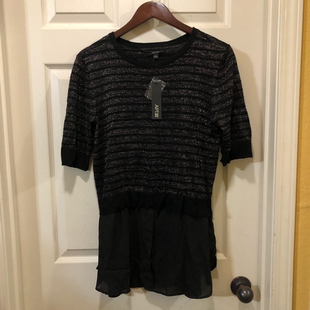 Sweater gold and black